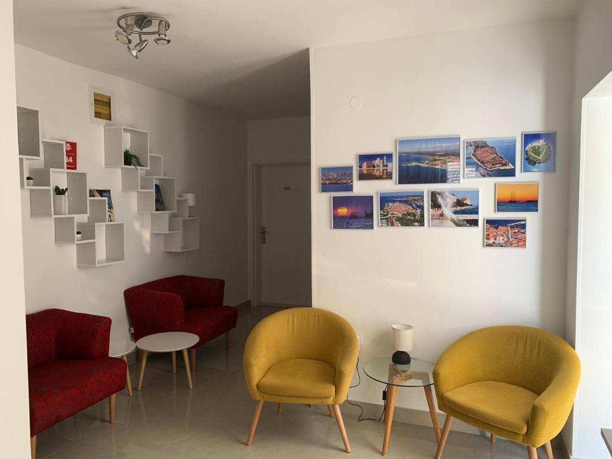 Apartments & Rooms Petra ザダル エクステリア 写真