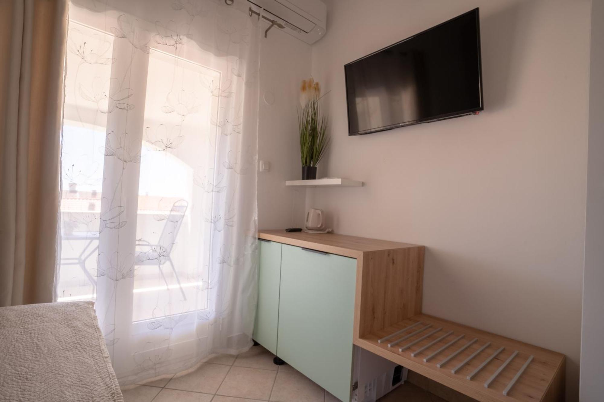 Apartments & Rooms Petra ザダル エクステリア 写真