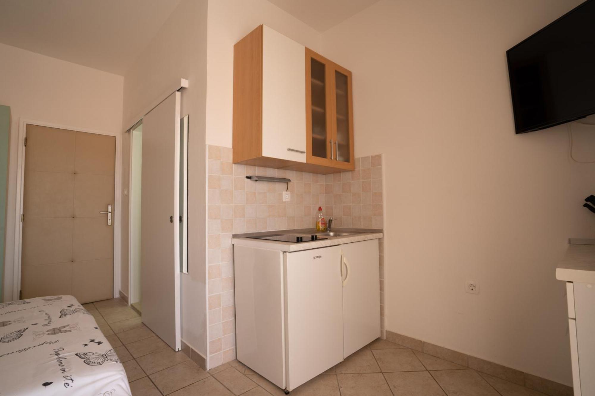 Apartments & Rooms Petra ザダル エクステリア 写真