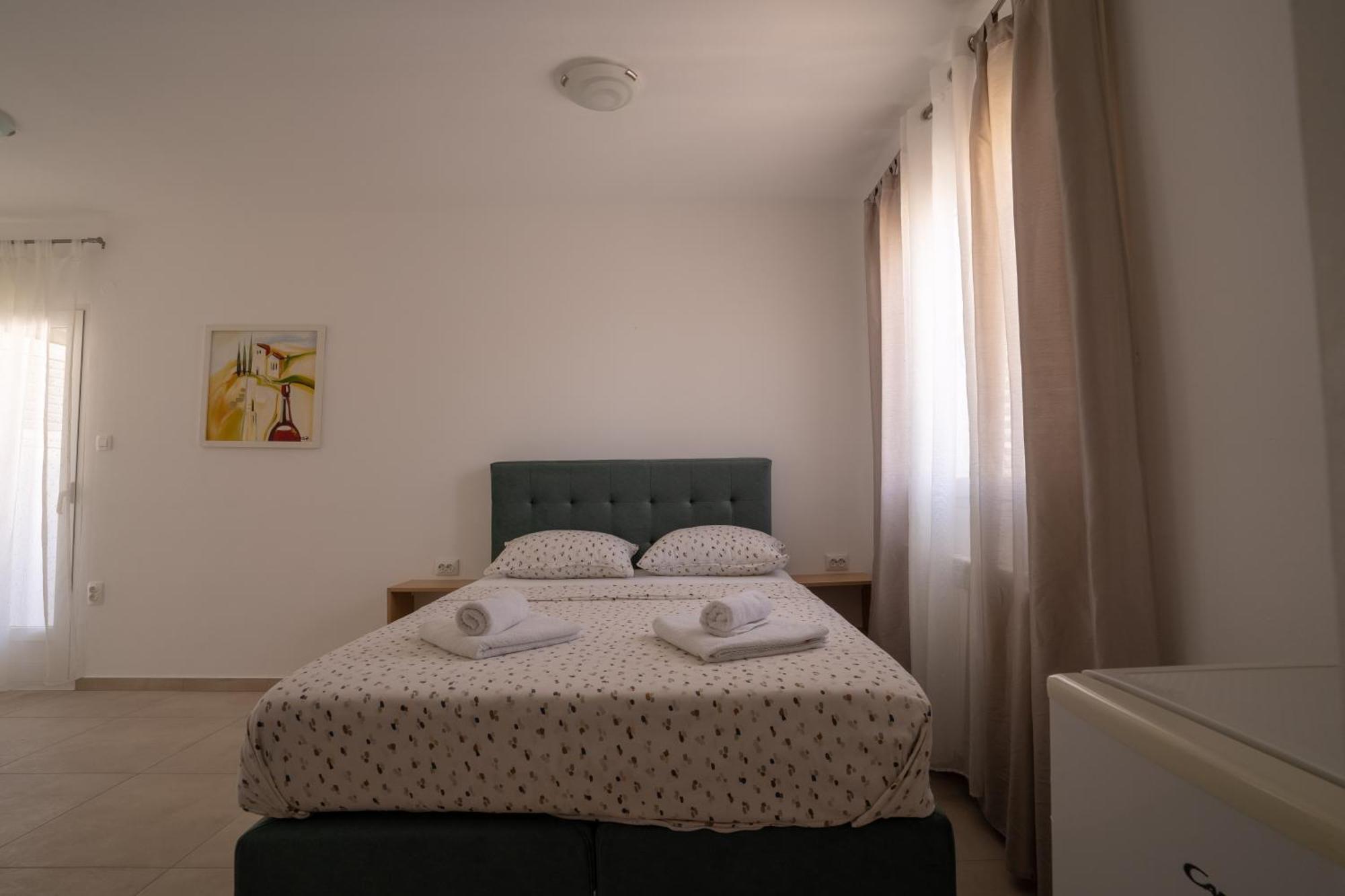 Apartments & Rooms Petra ザダル エクステリア 写真