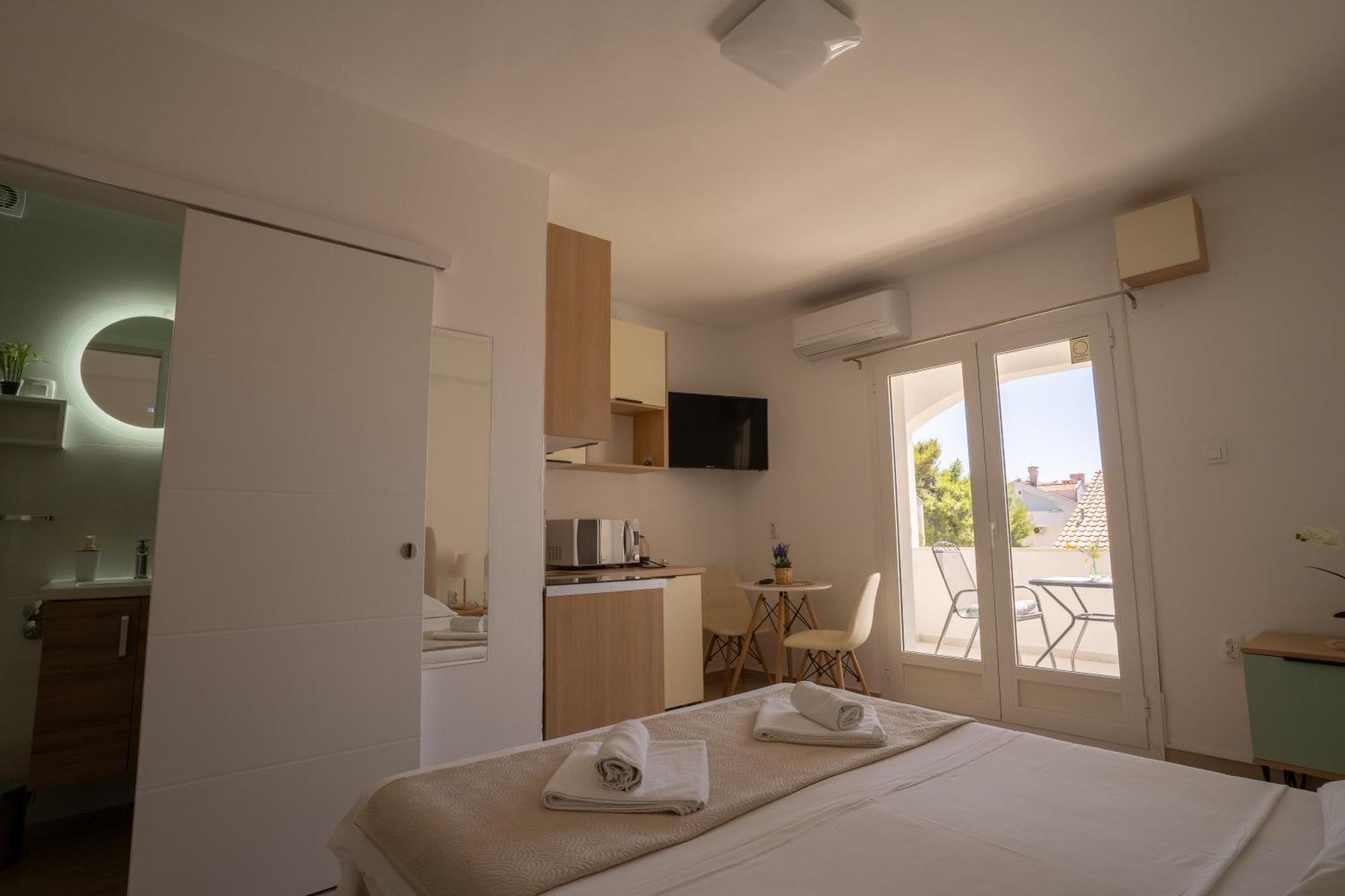 Apartments & Rooms Petra ザダル エクステリア 写真