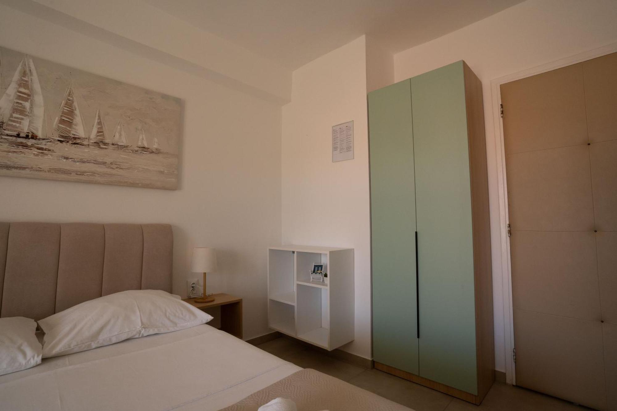 Apartments & Rooms Petra ザダル エクステリア 写真