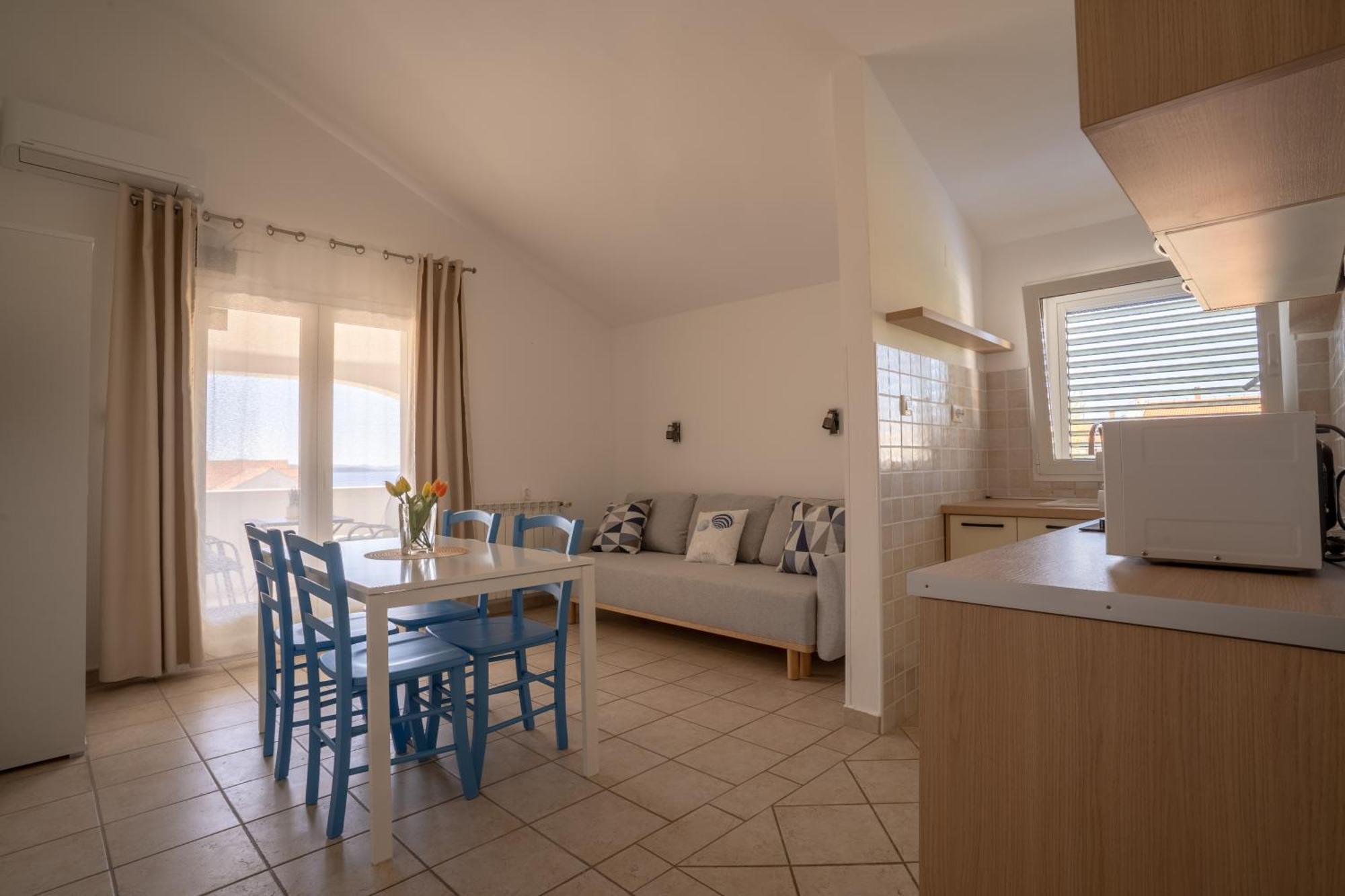 Apartments & Rooms Petra ザダル エクステリア 写真