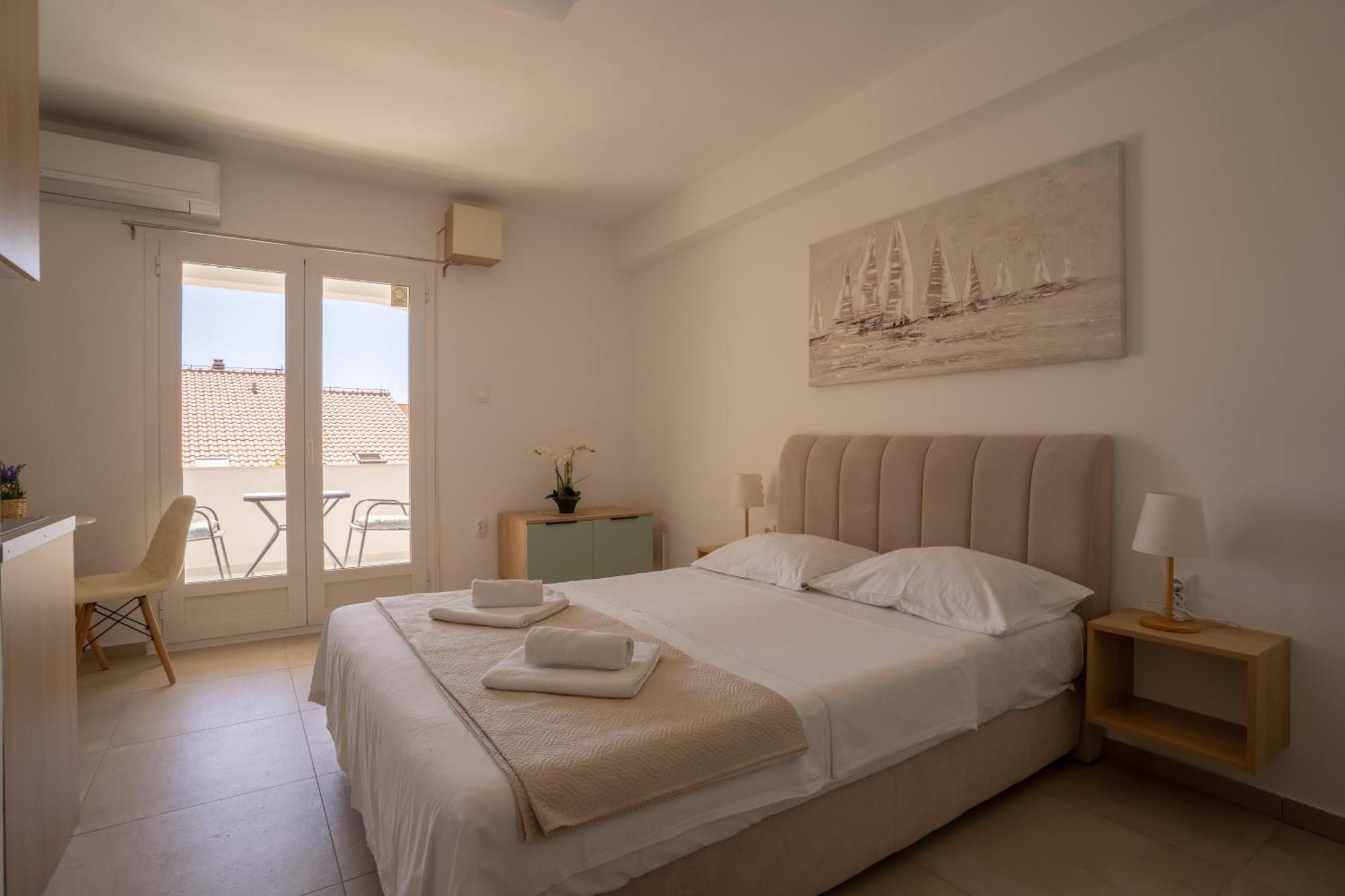 Apartments & Rooms Petra ザダル エクステリア 写真