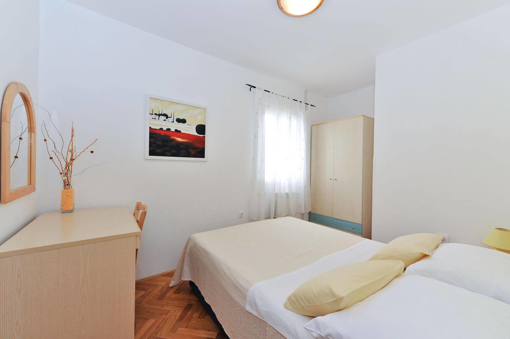 Apartments & Rooms Petra ザダル エクステリア 写真